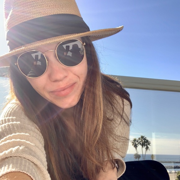 Hi, I’m Ashley! - Picture 5 of 5